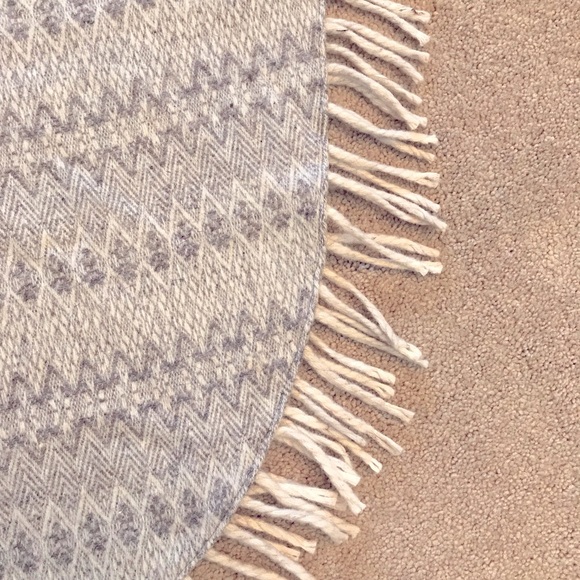 Artilana Mexican Wool Cape Shawl Poncho One Size Grey Creamy Beige Button Up - Picture 6 of 10